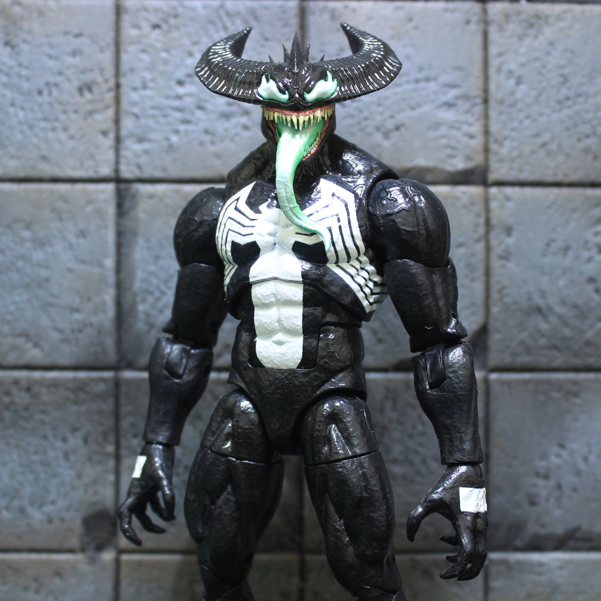 Symbiote Midnight Suns | VAULT Custom Figures Symbiote Midnight Suns | VAULT Custom Figures